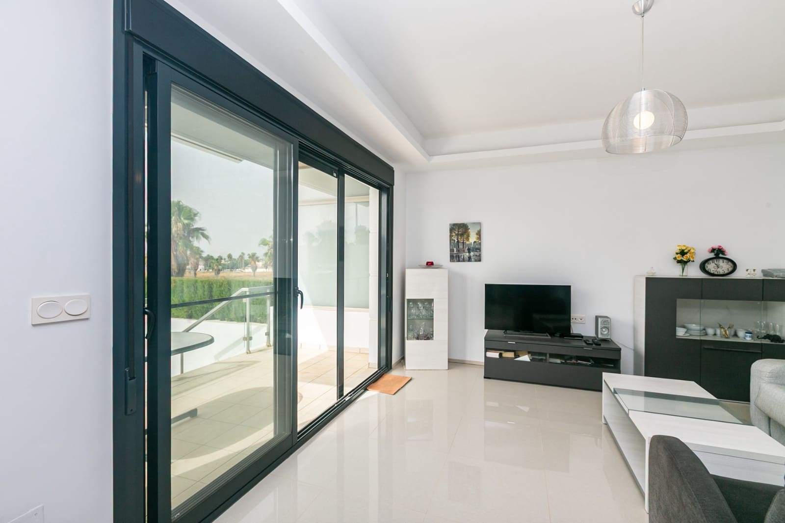 Bungalow de 2 habitaciones en Doña Pepa en venta con piscina - 289.500 € (Ref: 9981412)