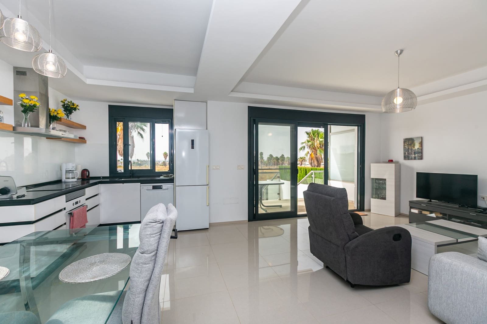 Bungalow de 2 habitaciones en Doña Pepa en venta con piscina - 289.500 € (Ref: 9981412)