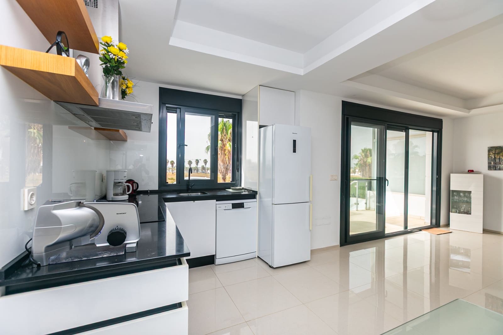 Bungalow de 2 habitaciones en Doña Pepa en venta con piscina - 289.500 € (Ref: 9981412)