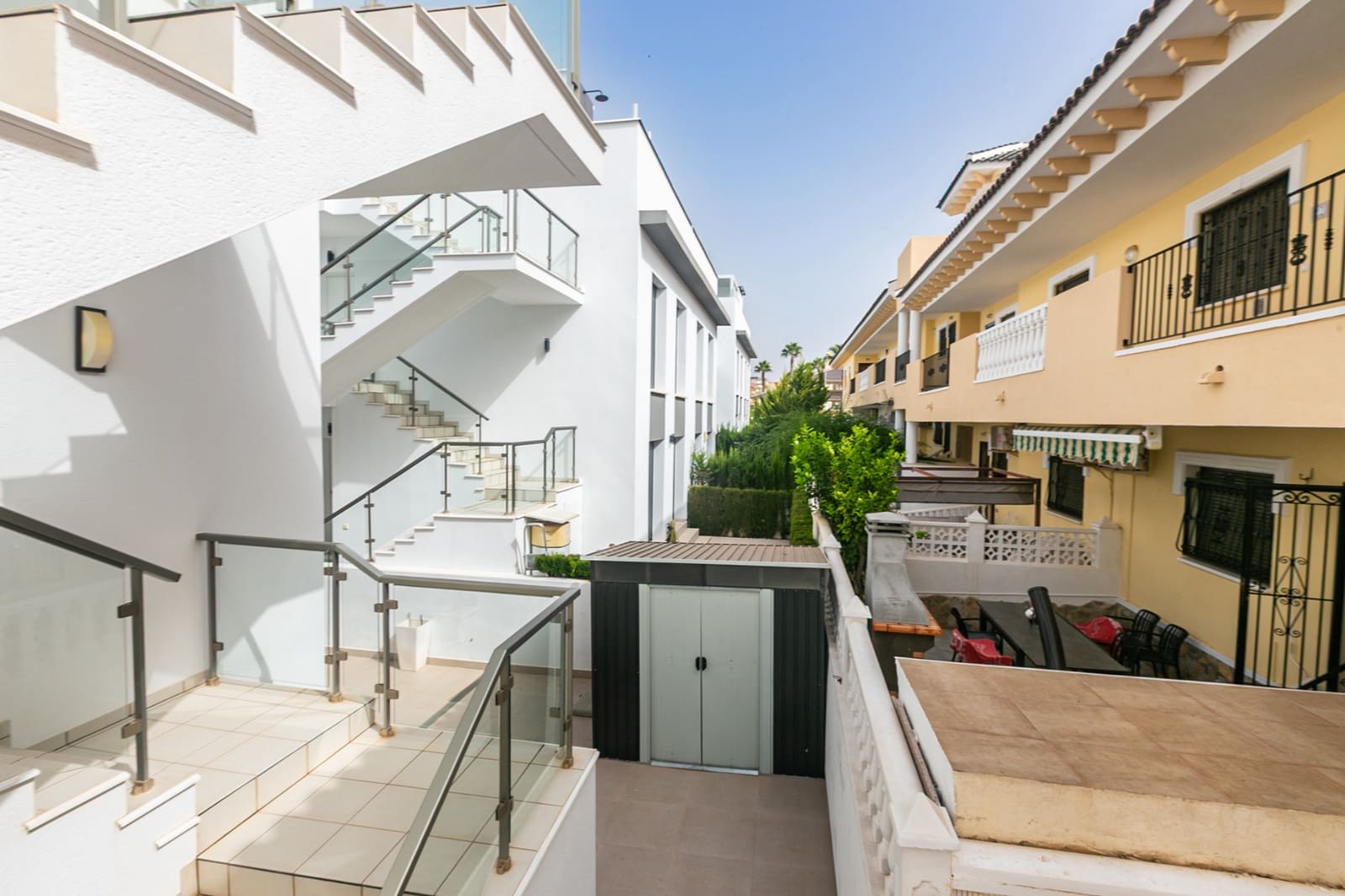 Bungalow de 2 habitaciones en Doña Pepa en venta con piscina - 289.500 € (Ref: 9981412)