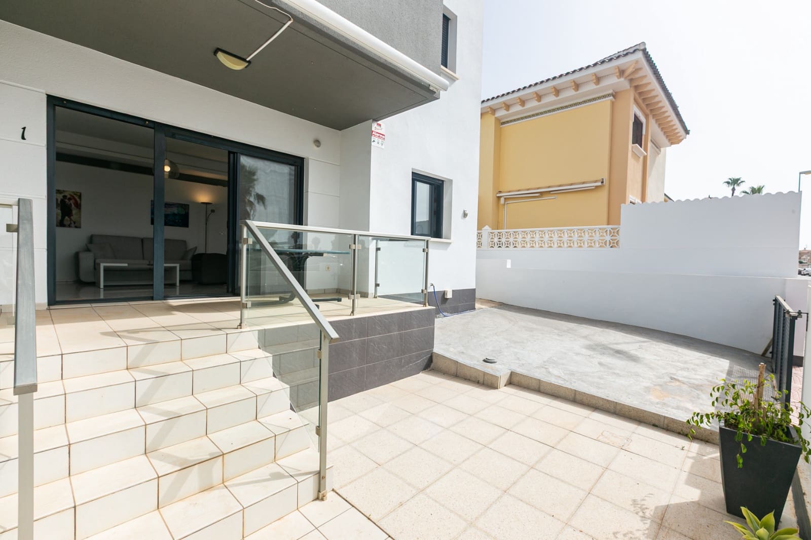 Bungalow de 2 habitaciones en Doña Pepa en venta con piscina - 289.500 € (Ref: 9981412)
