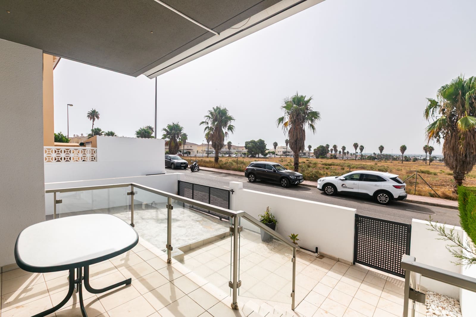 Bungalow de 2 habitaciones en Doña Pepa en venta con piscina - 289.500 € (Ref: 9981412)