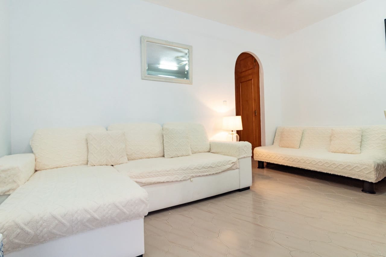 1 sypialnia Apartament na sprzedaż w El Chaparral z basenem - 105 000 € (Ref: 9981497)