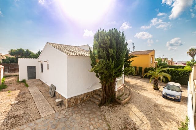 Chalet de 2 habitaciones en La Florida, Orihuela en venta - 275.000 € (Ref: 9983794)
