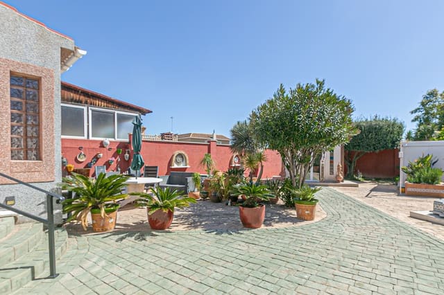 4 soveværelse Semi-Rækkehus til salg i Los Balcones - € 315.000 (Ref: 9983937)