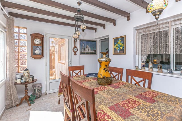 4 soveværelse Semi-Rækkehus til salg i Los Balcones - € 315.000 (Ref: 9983937)