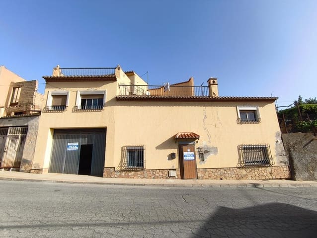 4 soveværelse Byhus til salg i Guadix med garage - € 120.000 (Ref: 9163653)