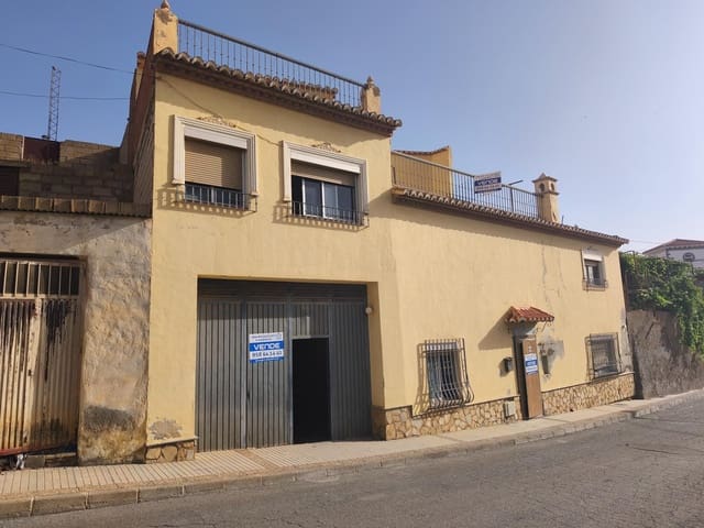 4 soveværelse Byhus til salg i Guadix med garage - € 120.000 (Ref: 9163653)