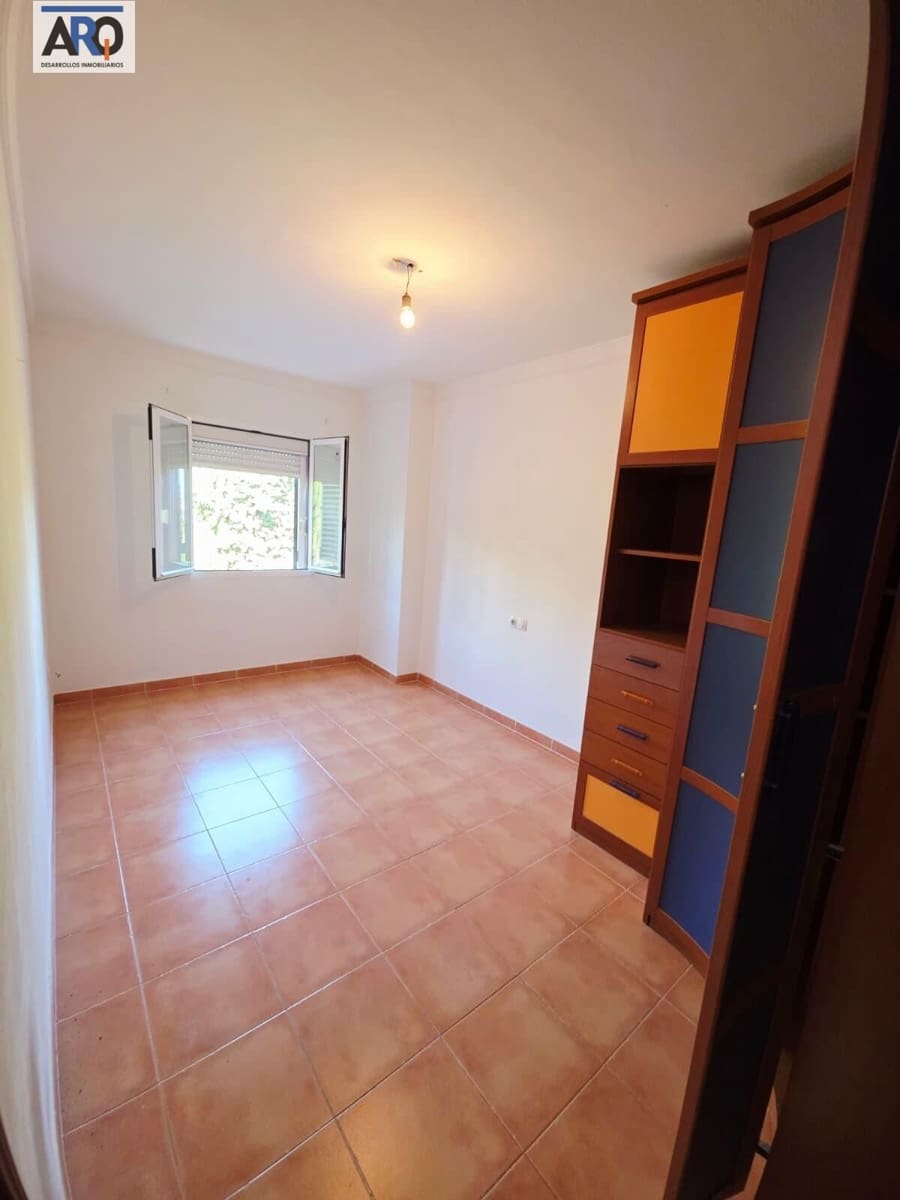 3 bedroom Terraced Villa for rent in Rincon de la Victoria with garage - € 1,700 (Ref: 10011466)