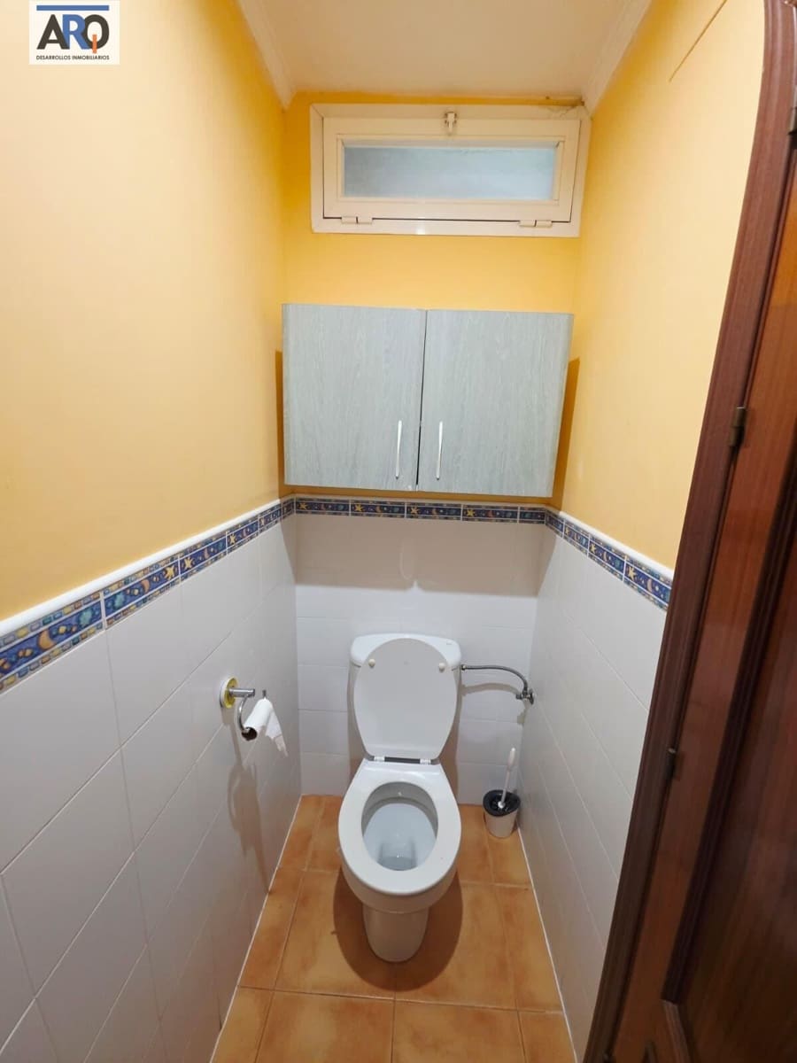 3 bedroom Terraced Villa for rent in Rincon de la Victoria with garage - € 1,700 (Ref: 10011466)