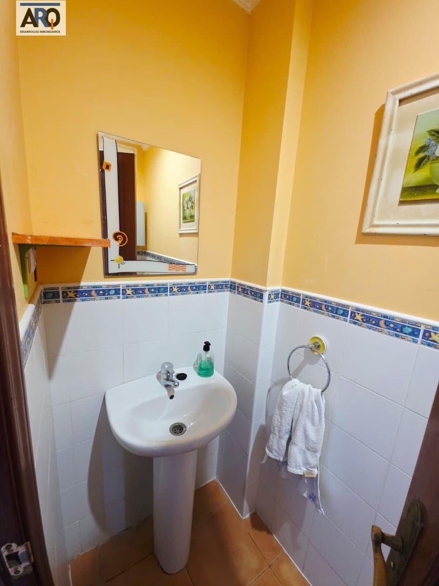 3 bedroom Terraced Villa for rent in Rincon de la Victoria with garage - € 1,700 (Ref: 10011466)