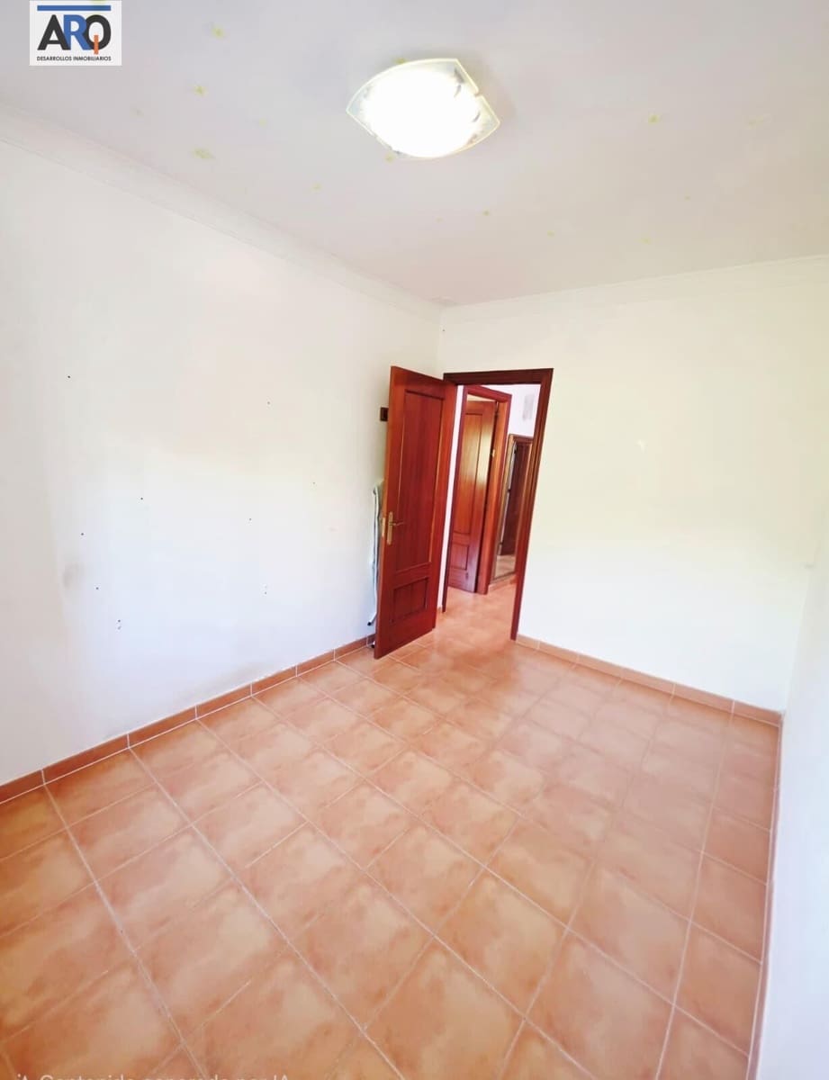 3 bedroom Terraced Villa for rent in Rincon de la Victoria with garage - € 1,700 (Ref: 10011466)