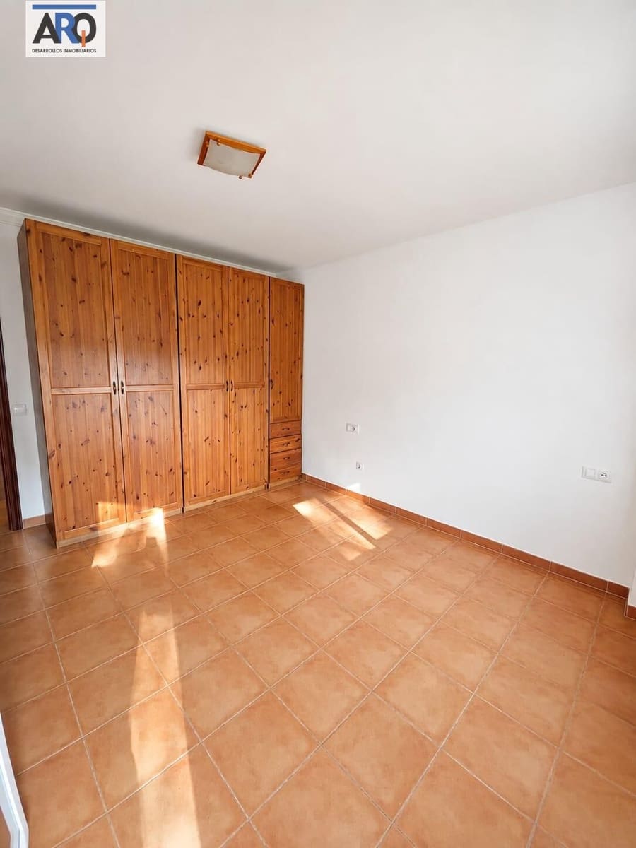 3 bedroom Terraced Villa for rent in Rincon de la Victoria with garage - € 1,700 (Ref: 10011466)