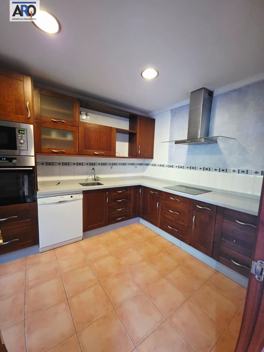 3 bedroom Terraced Villa for rent in Rincon de la Victoria with garage - € 1,700 (Ref: 10011466)