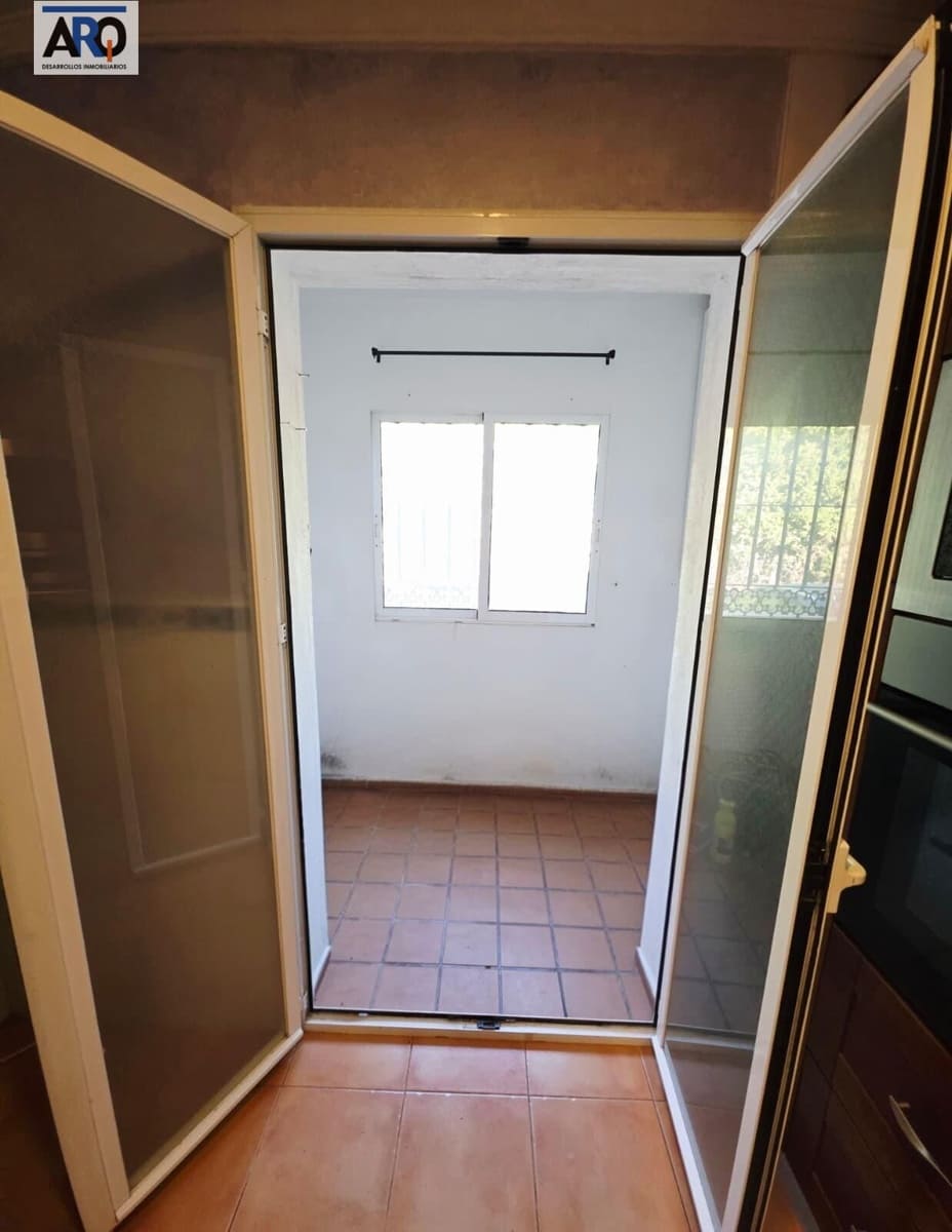 3 bedroom Terraced Villa for rent in Rincon de la Victoria with garage - € 1,700 (Ref: 10011466)