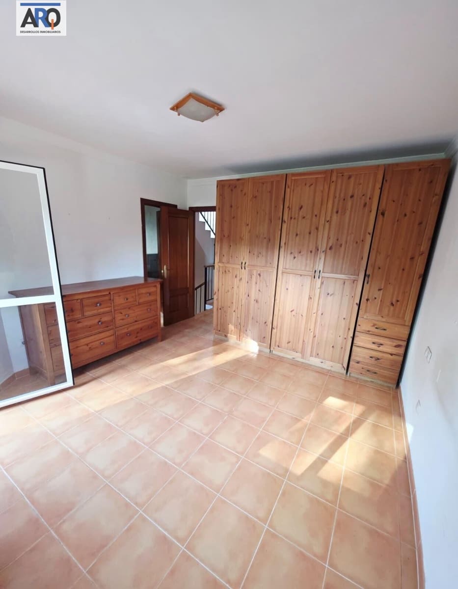 3 bedroom Terraced Villa for rent in Rincon de la Victoria with garage - € 1,700 (Ref: 10011466)