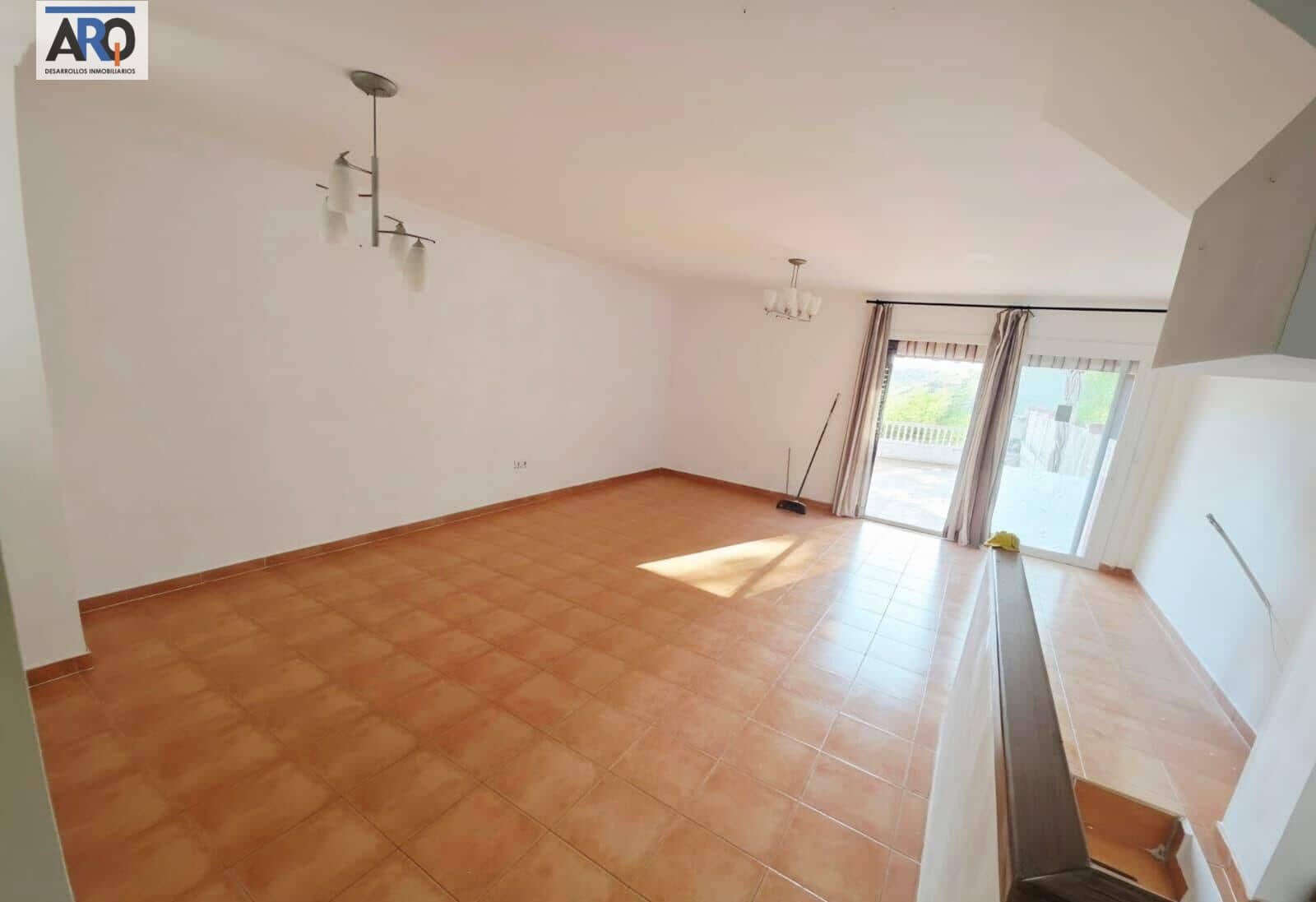 3 bedroom Terraced Villa for rent in Rincon de la Victoria with garage - € 1,700 (Ref: 10011466)