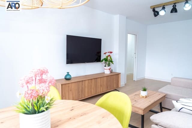 4 quarto Apartamento para arrendar em Ronda - 1 200 € (Ref: 10013338)