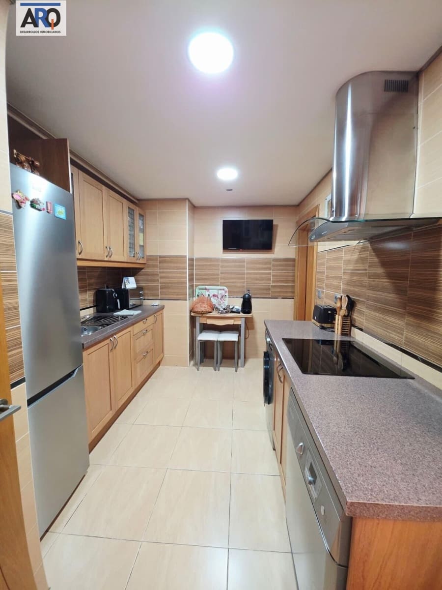 2 slaapkamer Appartement te koop in Malaga stad met garage - € 266.000 (Ref: 10017522)