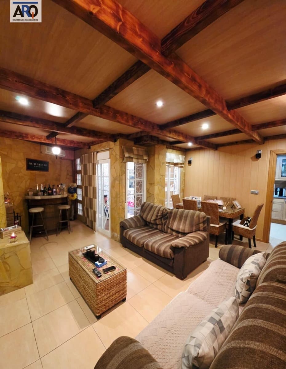 2 slaapkamer Appartement te koop in Malaga stad met garage - € 266.000 (Ref: 10017522)