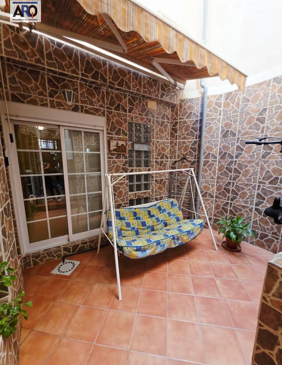 2 slaapkamer Appartement te koop in Malaga stad met garage - € 266.000 (Ref: 10017522)