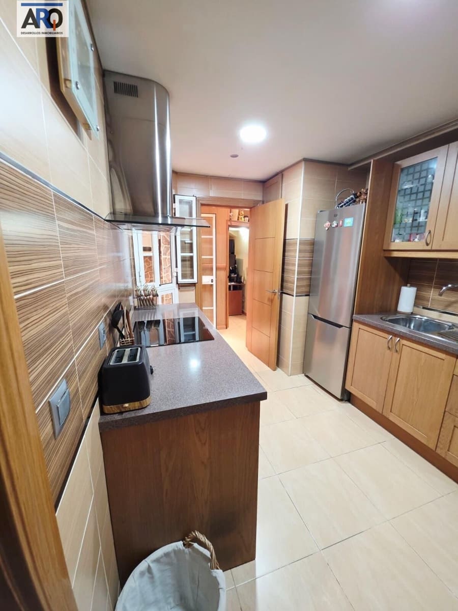 2 slaapkamer Appartement te koop in Malaga stad met garage - € 266.000 (Ref: 10017522)