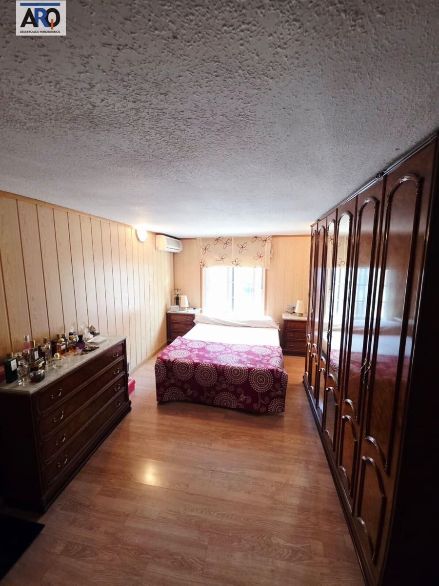 2 slaapkamer Appartement te koop in Malaga stad met garage - € 266.000 (Ref: 10017522)