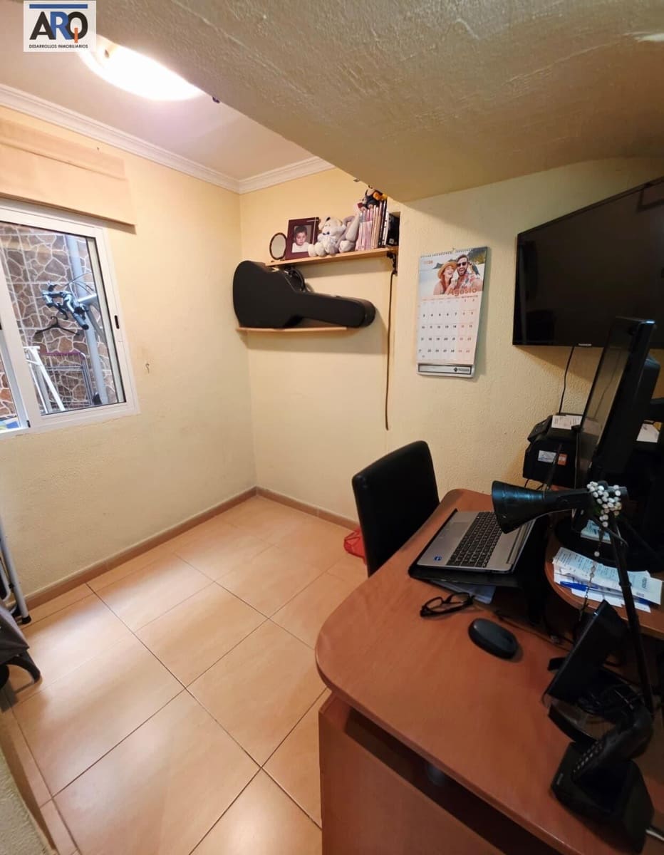 2 slaapkamer Appartement te koop in Malaga stad met garage - € 266.000 (Ref: 10017522)