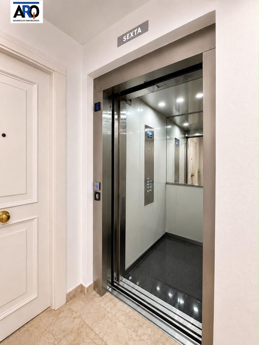 3 soveværelse Penthouse til salg i Malaga by med garage - € 797.000 (Ref: 10035373)