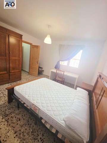 3 quarto Apartamento para arrendar em Granada cidade - 1 050 € (Ref: 10043017)