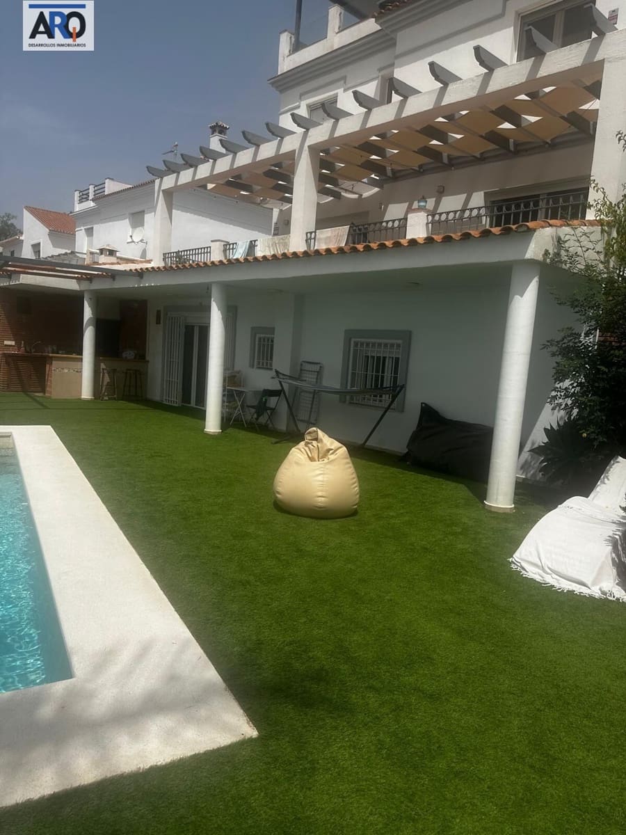 Apartamento de 3 habitaciones en Rincón de la Victoria en alquiler con piscina - 1.000 € (Ref: 10067928)