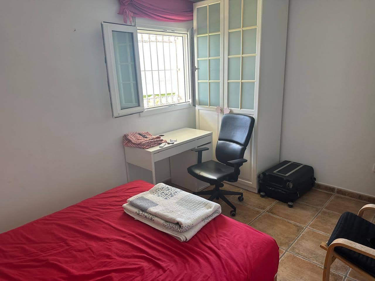 Apartamento de 3 habitaciones en Rincón de la Victoria en alquiler con piscina - 1.000 € (Ref: 10067928)