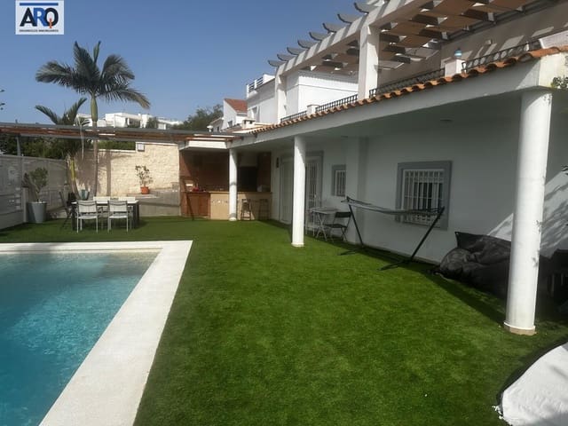 Apartamento de 3 habitaciones en Rincón de la Victoria en alquiler con piscina - 1.000 € (Ref: 10067928)
