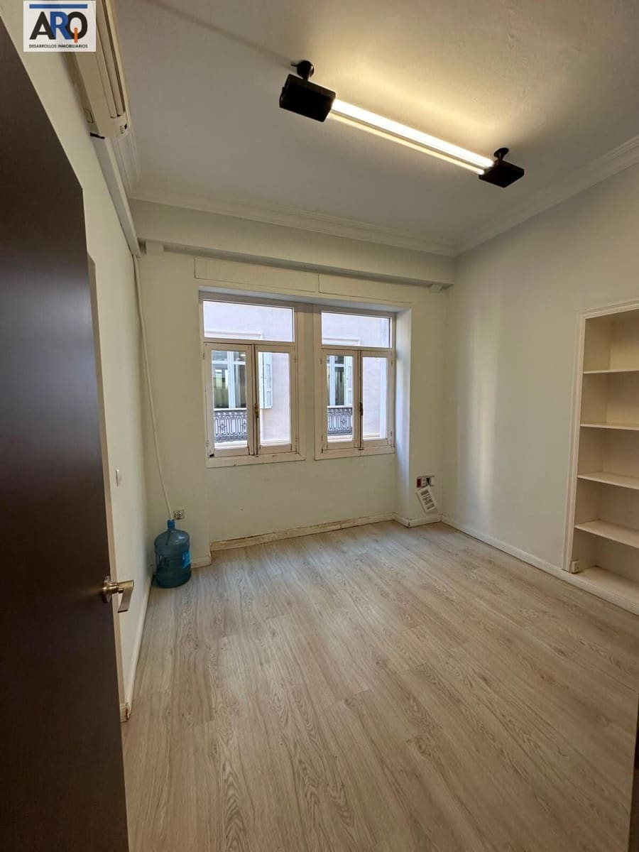 7 soverom Leilighet til salgs i Malaga by - € 1 100 000 (Ref: 10089713)