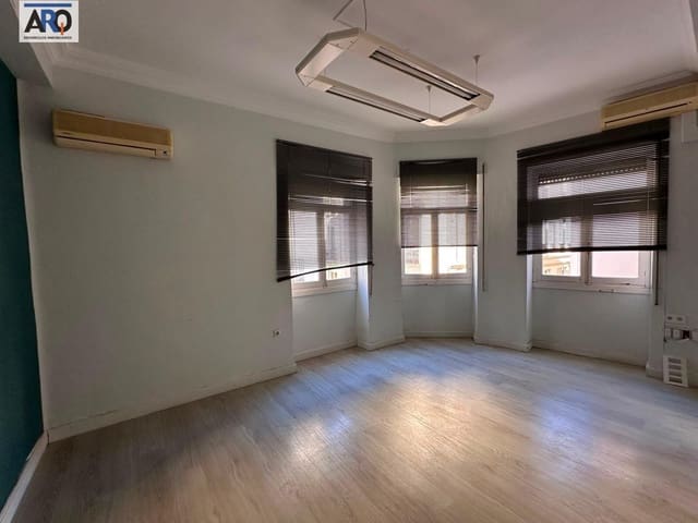 7 soverom Leilighet til salgs i Centro Historico, Málaga by - € 1 100 000 (Ref: 10089713)