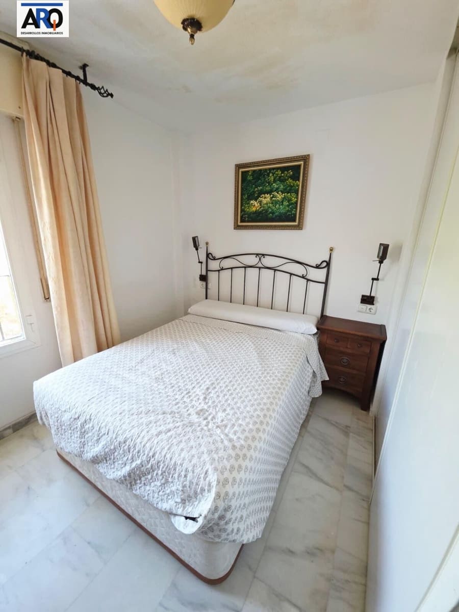 1 soverom Leilighet til salgs i Torrequebrada med svømmebasseng - € 263 000 (Ref: 10120191)