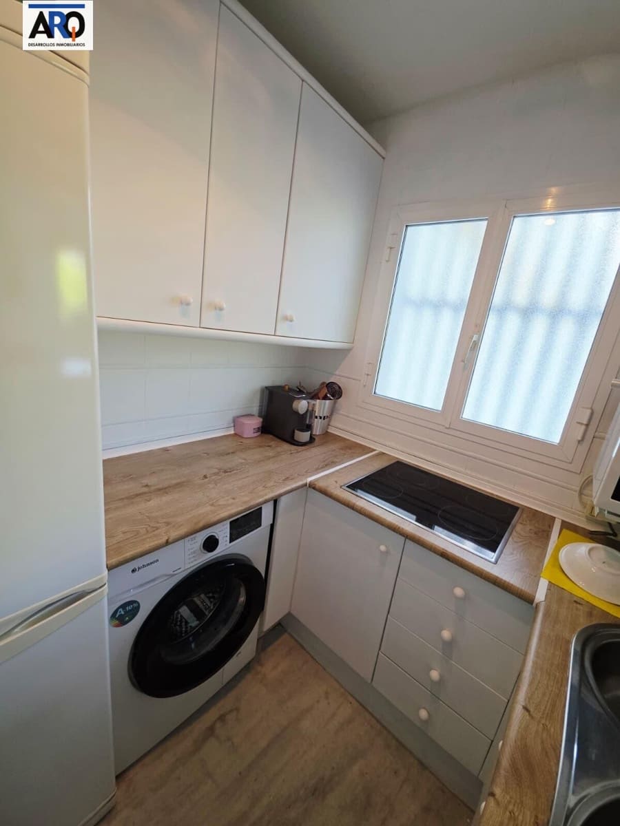 1 soverom Leilighet til salgs i Torrequebrada med svømmebasseng - € 263 000 (Ref: 10120191)