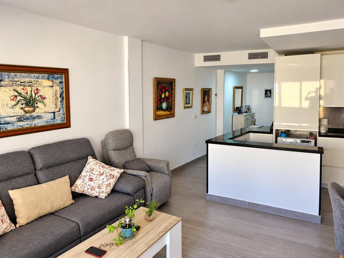 1 slaapkamer Appartement te koop in Torre de Benagalbon met garage - € 265.000 (Ref: 10129472)