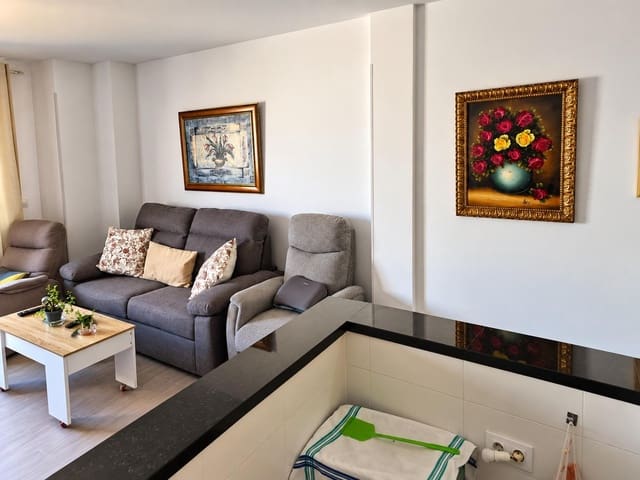 1 slaapkamer Appartement te koop in Torre de Benagalbon, Rincón de la Victoria met garage - € 265.000 (Ref: 10129472)