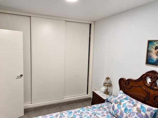 1 slaapkamer Appartement te koop in Torre de Benagalbon, Rincón de la Victoria met garage - € 265.000 (Ref: 10129472)