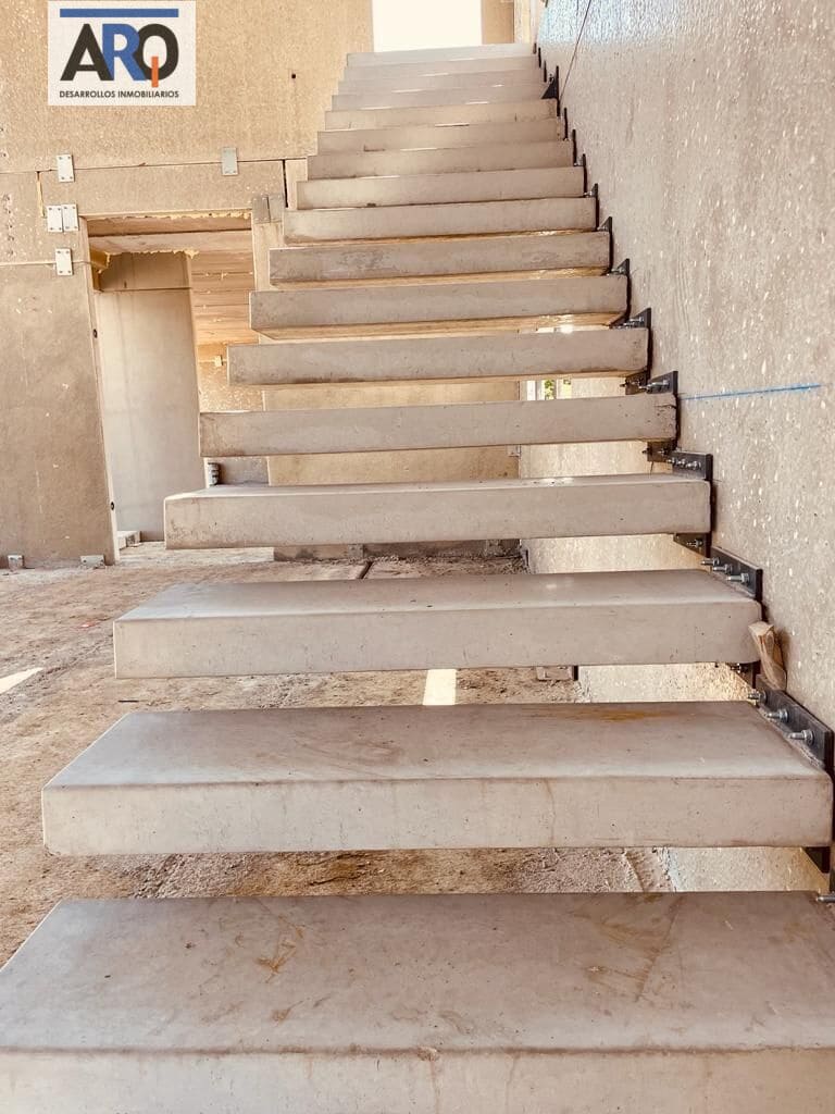 3 makuuhuone Huvila myytävänä paikassa Estepona mukana uima-altaan 
autotalli - 1 200 000 € (Ref: 8687707)