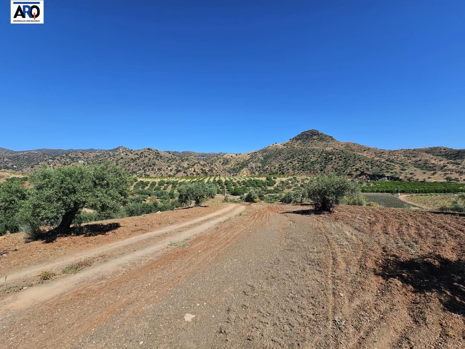 Grunde uden byggetilladelser til salg i Puerto de la Torre - € 1.150.000 (Ref: 9262515)