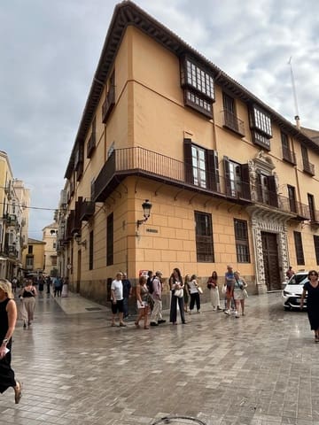 4 soverom Kontor til salgs i Centro Historico, Málaga by - € 550 000 (Ref: 9296812)