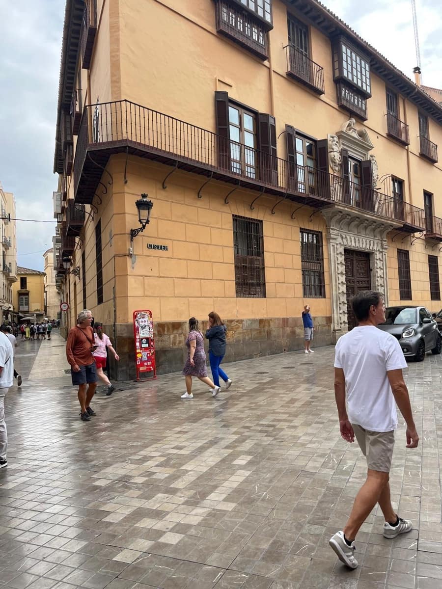 4 soveværelse Kontor til salg i Malaga by - € 550.000 (Ref: 9296812)