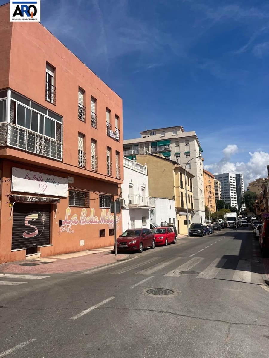 7 soverom Kommersiell til salgs i Malaga by med garasje - € 1 350 000 (Ref: 9301000)