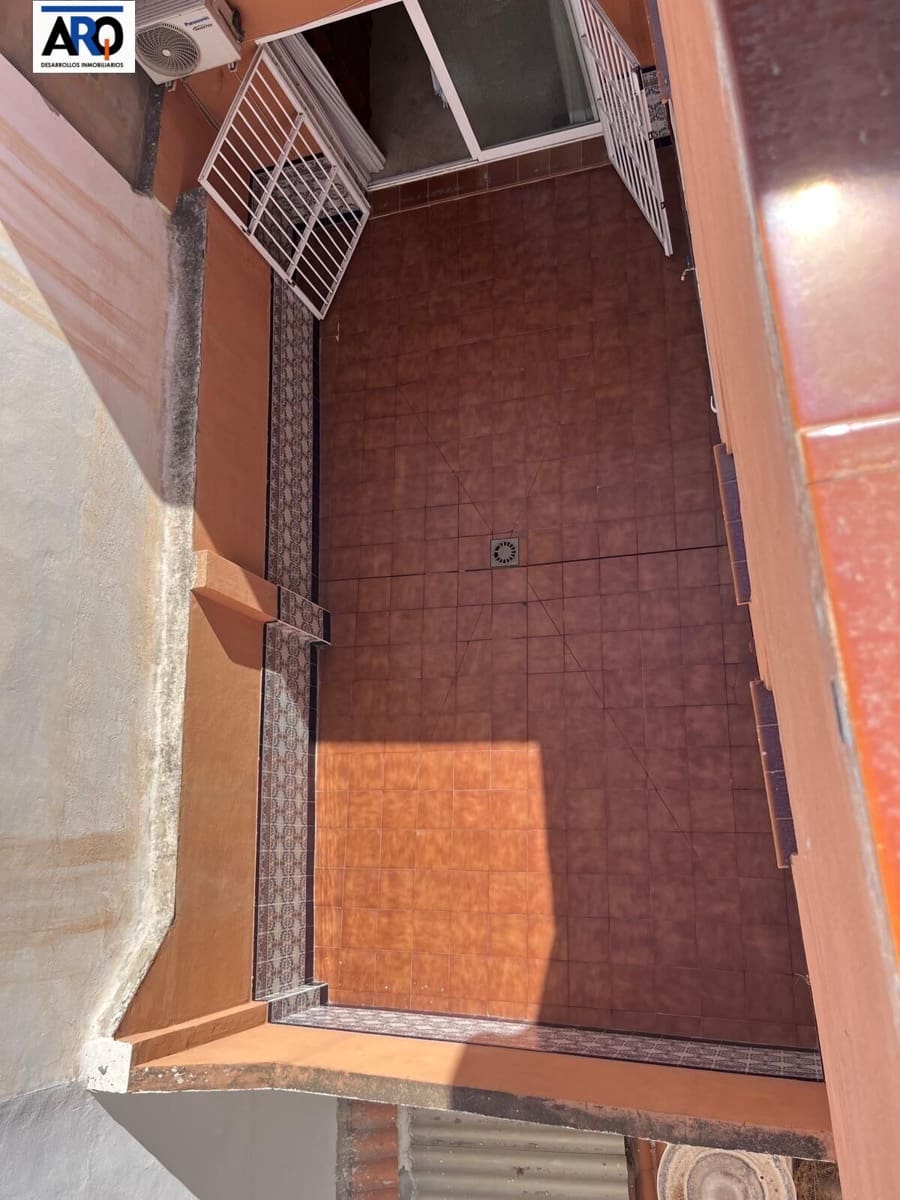 7 soverom Kommersiell til salgs i Malaga by med garasje - € 1 350 000 (Ref: 9301000)