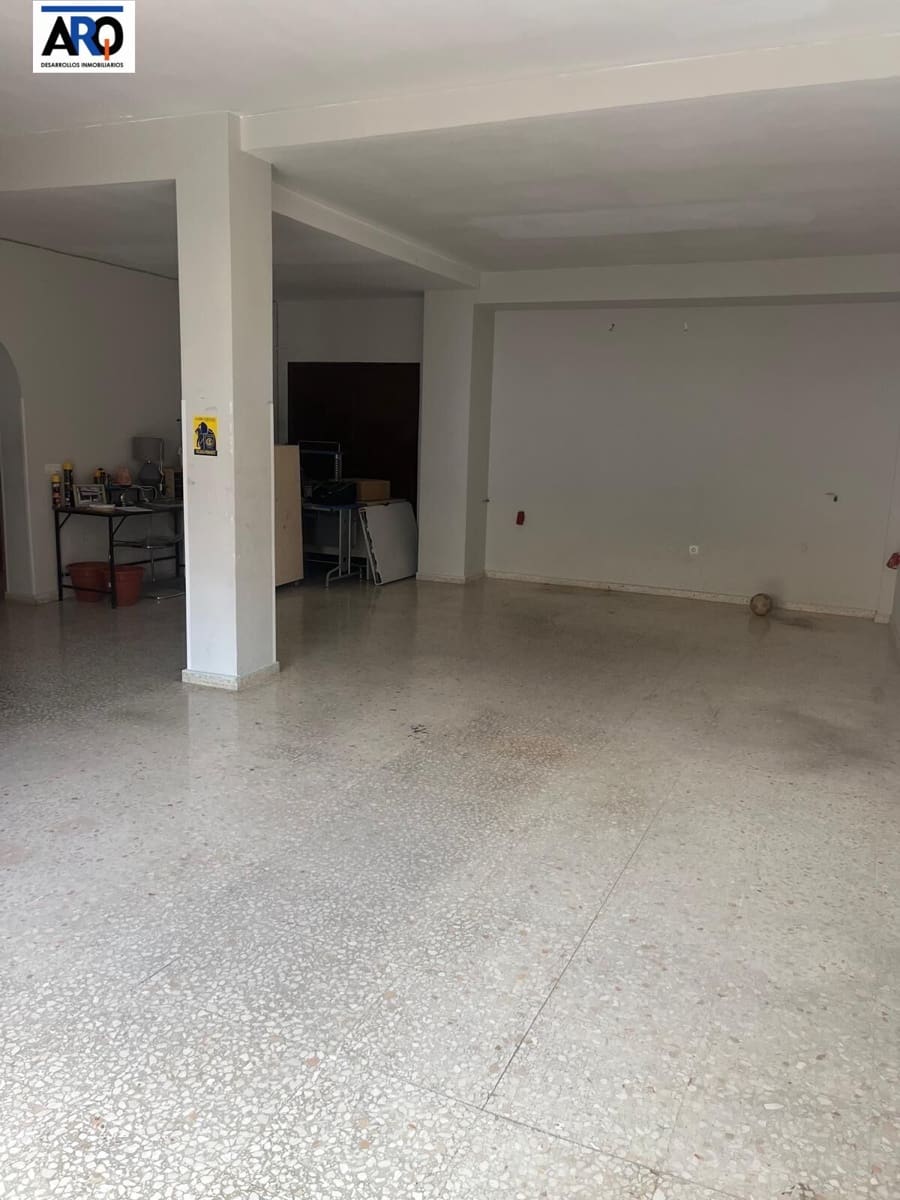 7 soverom Kommersiell til salgs i Malaga by med garasje - € 1 350 000 (Ref: 9301000)