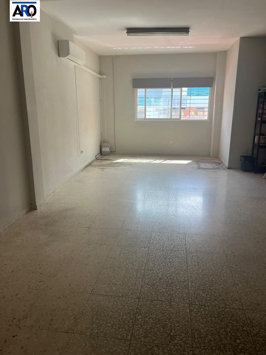 7 soverom Kommersiell til salgs i Malaga by med garasje - € 1 350 000 (Ref: 9301000)