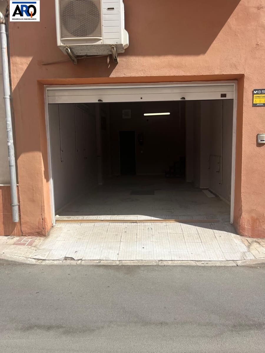 7 soverom Kommersiell til salgs i Malaga by med garasje - € 1 350 000 (Ref: 9301000)