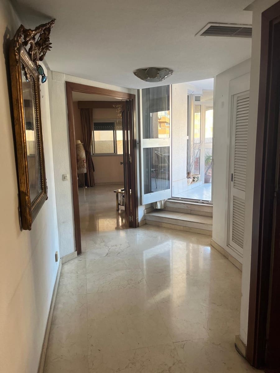 3 sovrum Takvåning till salu i Malaga stad med garage - 1 495 000 € (Ref: 9400870)